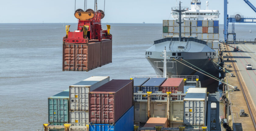 Ticaret Bakanlığı Duyurdu: Yılın İlk Çeyreğinde 14 İl 1 Milyar Dolar Barajını Aştı