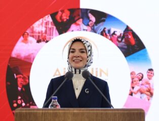 Bakan Göktaş Açıkladı: 7,12 Milyar Liralık Evde Bakım Yardımı Hesaplara Yatırılmaya Başlandı