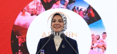 Bakan Göktaş Açıkladı: 7,12 Milyar Liralık Evde Bakım Yardımı Hesaplara Yatırılmaya Başlandı