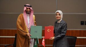 Bakan Göktaş: “Suudi Arabistan ile Sosyal Hizmetlerde İş Birliğimizi Güçlendiriyoruz”