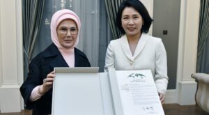 Güney Kore First Lady’si Kim Hea Kyung, ‘Küresel Sıfır Atık İyi Niyet Beyanı’nı İmzaladı