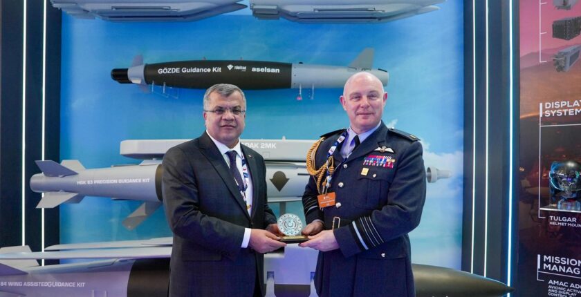 Milli Savunma Bakan Yardımcısı Bilal Durdalı, Dubai Airshow-2025’te Önemli Görüşmeler Gerçekleştirdi