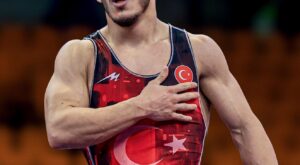 Milli Güreşçi Tolga Özbek’ten U23 Dünya Şampiyonası’nda Bronz Madalya