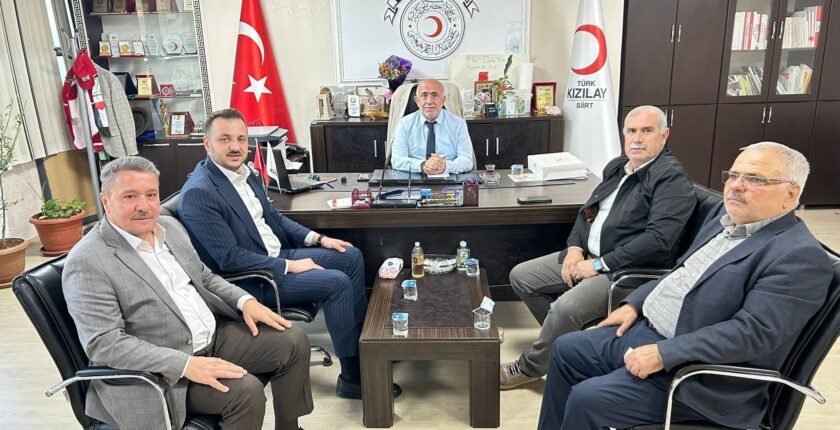 AK Parti Siirt İl Başkanı Bahri Caner Özturan’dan Kızılay Siirt Şubesine Ziyaret