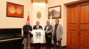 Kars36 Spor Kulübü yönetiminden Vali Polat’a ziyaret