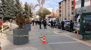 Kars’ta Silahlı Kavga: İki Kişi Yaralandı