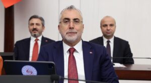 Bakan Işıkhan’dan Asgari Ücret ve İlaç Müjdesi: 72 İlaç Geri Ödeme Kapsamına Alındı