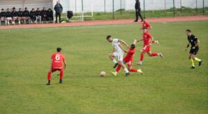 1966 Edremitspor, İzbeton Torbalıspor’u 2-0 Yenerek Sahasında Galip Geldi