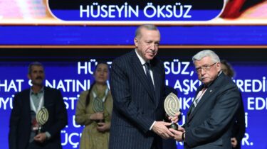 Cumhurbaşkanı Erdoğan: “Sanat, Millî Kültür ve Kimliğin En Belirleyici Unsurudur”