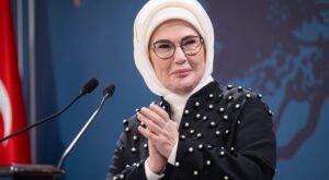 Emine Erdoğan’dan Dünya Kamuoyuna Çağrı: “İsraf Edilen Her Lokmada Açlık Çekenlerin Hakkı Var”