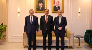 Bakan Yardımcısı Yelkenci’den Yalova’da Valilik ve Eğitim Ziyareti