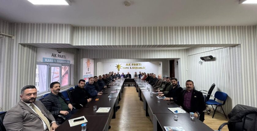 AK Parti Kars İl Başkanlığı’nda Haftalık İstişare Toplantısı gerçekleştirildi
