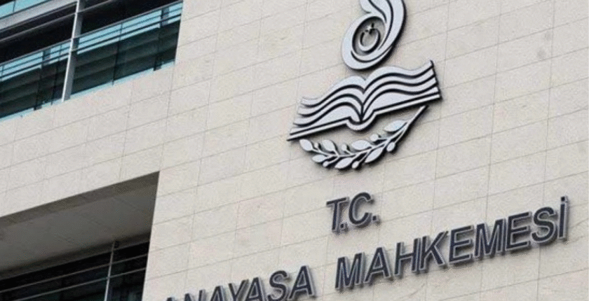 Anayasa Mahkemesi’nden Belediye Düzenlemesine Onay: Nüfusu 2 Binin Altına Düşenler Köye Dönüşecek