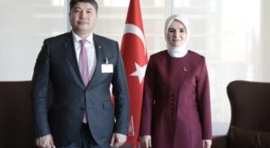Bakan Göktaş, New York’ta Moğolistanlı Mevkidaşıyla Bir Araya Geldi