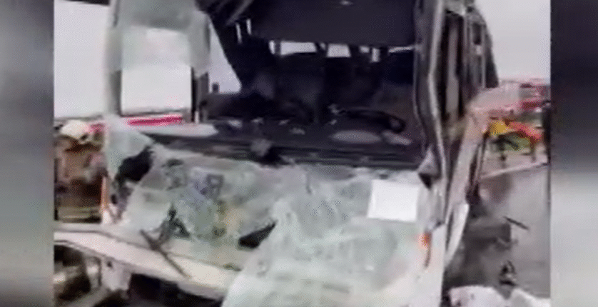 Başakşehir’de Polis Servisi Kaza Yaptı: 1 Şehit, 16 Yaralı