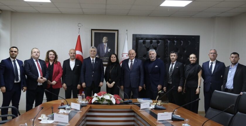 Ömer Bolat TİM-DER Yönetim Kurulu Heyetini Kabul Etti