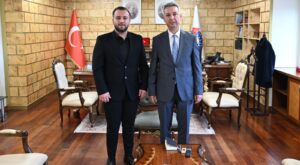 KSÜ’de Yeni Dönem Başlıyor: Tek Haber Ajansı Kahramanmaraş İl Temsilciliğinden Rektör Prof. Dr. İbrahim Taner Okumuş’a Anlamlı Ziyaret