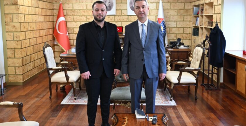 KSÜ’de Yeni Dönem Başlıyor: Tek Haber Ajansı Kahramanmaraş İl Temsilciliğinden Rektör Prof. Dr. İbrahim Taner Okumuş’a Anlamlı Ziyaret