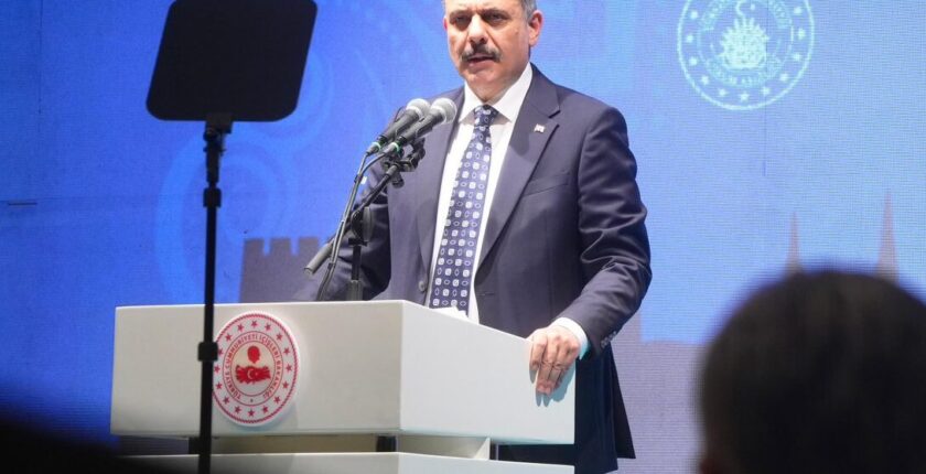 İçişleri Bakanı Mustafa Çiftçi’den APP Plaka, Sokak Çeteleri ve Belediye Soruşturmaları Açıklaması