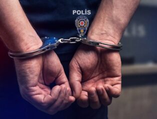 Ankara’da Gece Mekanlarına Operasyon: 29 Gözaltı, 38 Yabancı Uyruklu Kadın Sınır Dışı Edildi