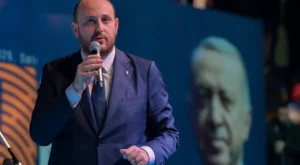 AK Parti’li Ahmet Büyükgümüş’ten Netanyahu’ya Sert Tepki: “Suçlarını Örtme Çabası”