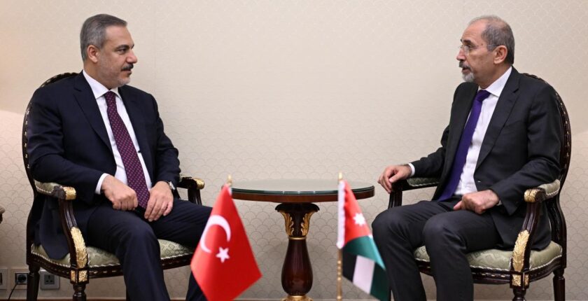 Dışişleri Bakanı Hakan Fidan’dan Ürdünlü Mevkidaşıyla Kritik Görüşme