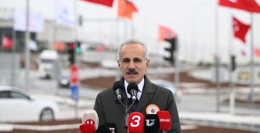 Bakan Uraloğlu’ndan Afyonkarahisar’a Çifte Müjde: Dev Yol Projeleri Hizmete Alındı