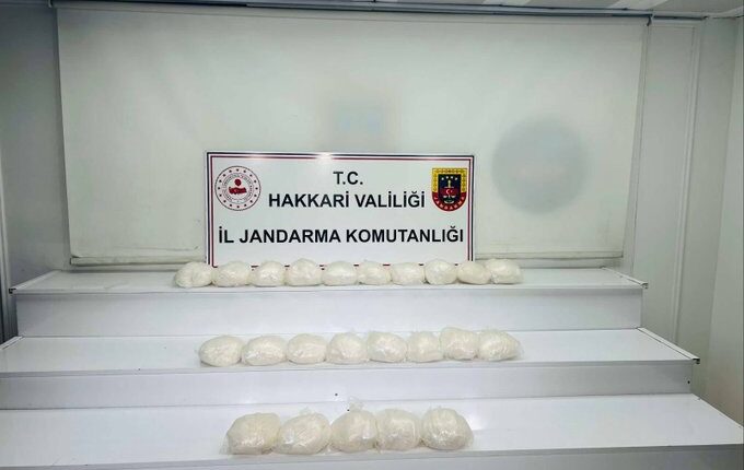 Hakkâri’de Dev Uyuşturucu Operasyonu: 22 Kilodan Fazla Metamfetamin Ele Geçirildi