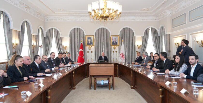 İstanbul’da İl Çocuk Koordinasyon Kurulu Toplantısı Vali Davut Gül Başkanlığında Yapıldı