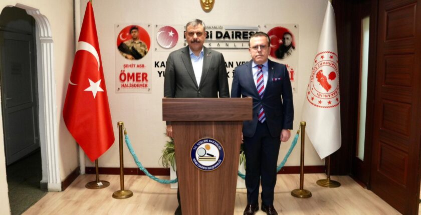 İçişleri Bakanı Çiftçi Kaçakçılıkla Mücadele Çalışmalarını Değerlendirdi