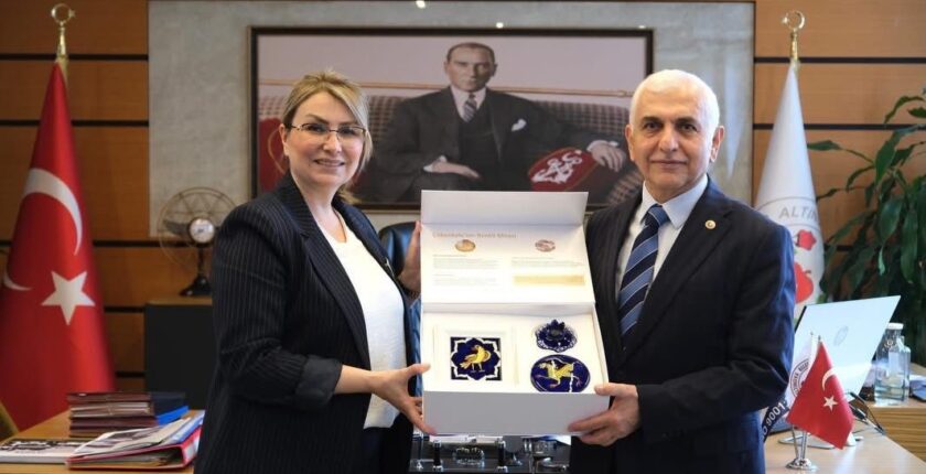 Yalova Altınova’da Mervan Gül Ziyareti: Yerel Hizmetler Masaya Yatırıldı
