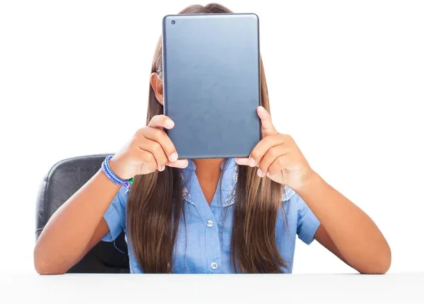 Yunanistan’da 15 Yaş Altına Sosyal Medya Yasaklanıyor