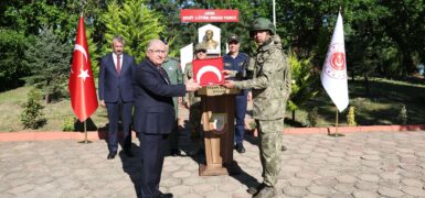 Milli Savunma Bakanı Yaşar Güler’den Sınırda Bayramlaşma: Cumhurbaşkanı Erdoğan Mehmetçiğe Telefonla Hitap Etti