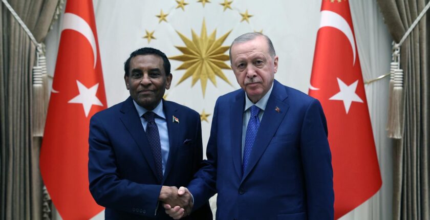 Cumhurbaşkanı Erdoğan, Sudan Başbakanı Kamil İdris’i Kabul Etti