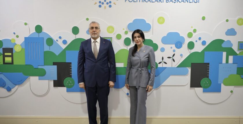 Çalışma Ve Sosyal Güvenlik Bakanı Işıkhan’dan AK Parti Genel Başkan Yardımcısı Ayan’a Hayırlı Olsun Ziyareti