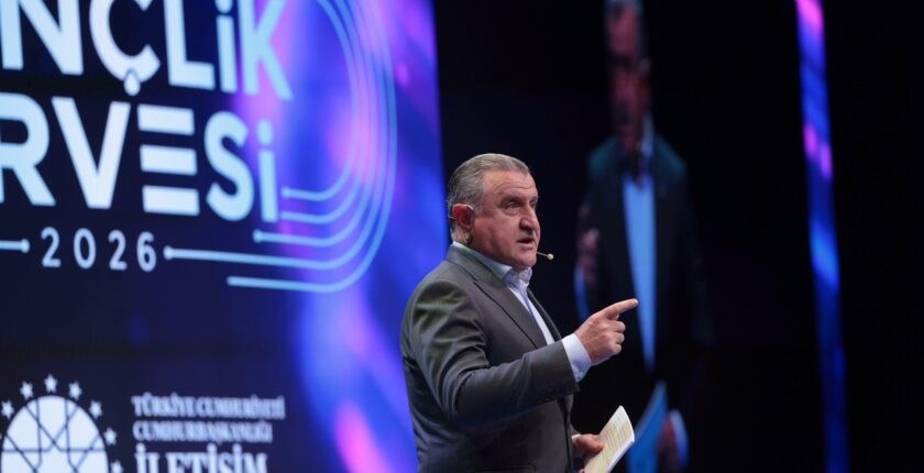 Bakan Bak: Dezenformasyonla Mücadele Gruplarıyla 75 Proje Gerçekleştirdik