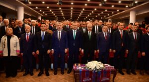 Ulaştırma ve Altyapı Bakanı Abdulkadir Uraloğlu Akçaabat Kitap ve Söyleşi Günleri’ne Katıldı