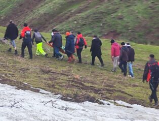 Tunceli’de Gece Boyunca İki Ayrı Kritik Operasyon: Ekiplerden Fedakâr Mücadele