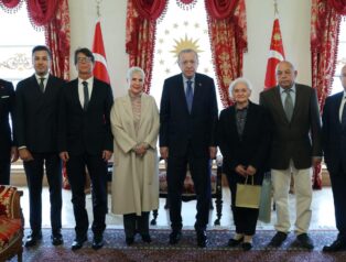 Cumhurbaşkanı Erdoğan Merhum Başbakan Adnan Menderes Ve Dava Arkadaşlarından Bakanların Ailelerini Kabul Etti