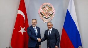 Bakan Fidan Moskova’da Sergey Şoygu İle Görüşüldü