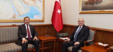 Milli Savunma Bakanı Yaşar Güler KKTC Başbakanı Ünal Üstel İle Görüştü