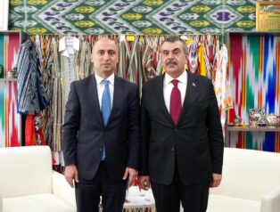 Milli Eğitim Bakanı Yusuf Tekin Türk Devletleri Teşkilatı Zirvesi’nde Kırgızistan Ve Azerbaycanlı Muhataplarıyla İkili Görüşmeler Gerçekleştirdi