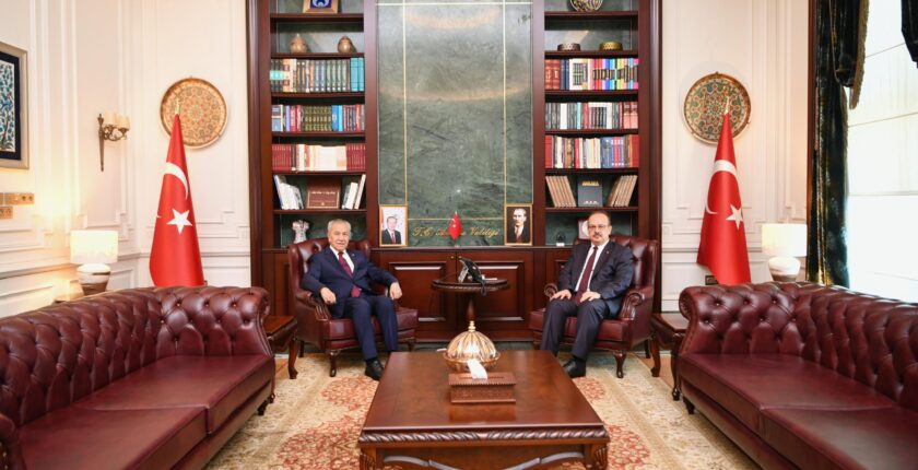 Eski TBMM Başkanı Bülent Arınç ve Sayıştay Üyesi Nükrettin Parlak’tan Vali Yakup Canbolat’a Ziyaret