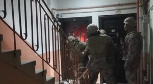 İstanbul’da İki Suç Örgütüne Eş Zamanlı Operasyon: 27 Şüpheli Yakalandı
