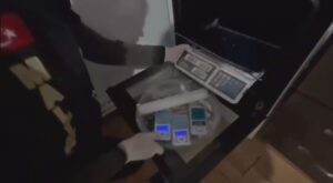 İstanbul’da Üç İlçede Dev Uyuşturucu Operasyonu: 5 Kilo 80 Gram Amfetamin Ele Geçirildi