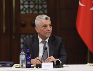 Ticaret Bakanı Ömer Bolat: Ekonomik Büyümede İvmelenme Beklenmektedir