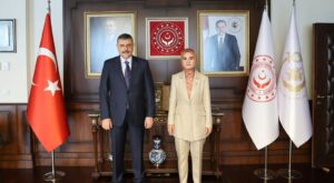İçişleri Bakanı Mustafa Çiftçi’den Aile ve Sosyal Hizmetler Bakanı Mahinur Özdemir Göktürk’e Ziyaret
