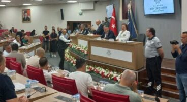 Aydın Büyükşehir Meclisi’nde 1,5 Milyarlık Kredi Tartışması: “Pavyon” Sözü Gerginlik Yarattı