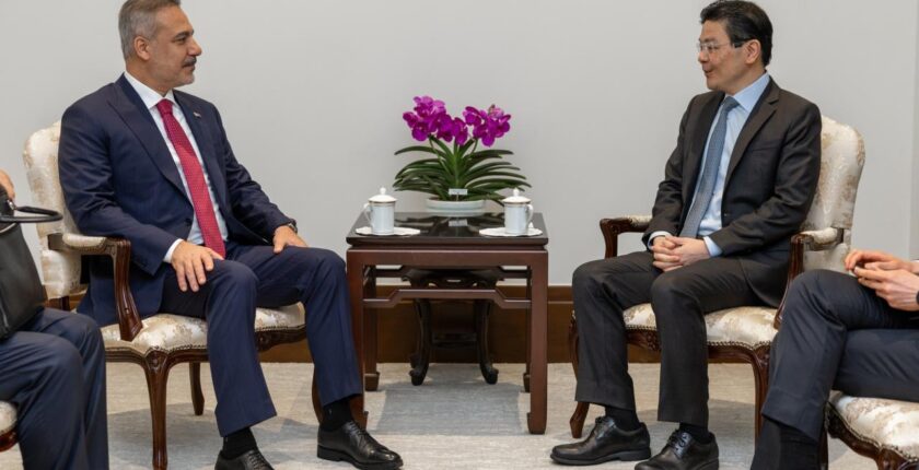 Dışişleri Bakanı Hakan Fidan Singapur Başbakanı Lawrence Wong İle Bir Araya Geldi