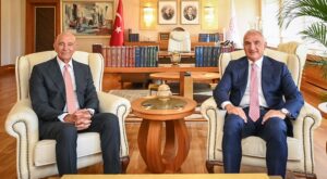 Kültür Ve Turizm Bakanı Ersoy ABD Büyükelçisi Barrack İle Bir Araya Geldi